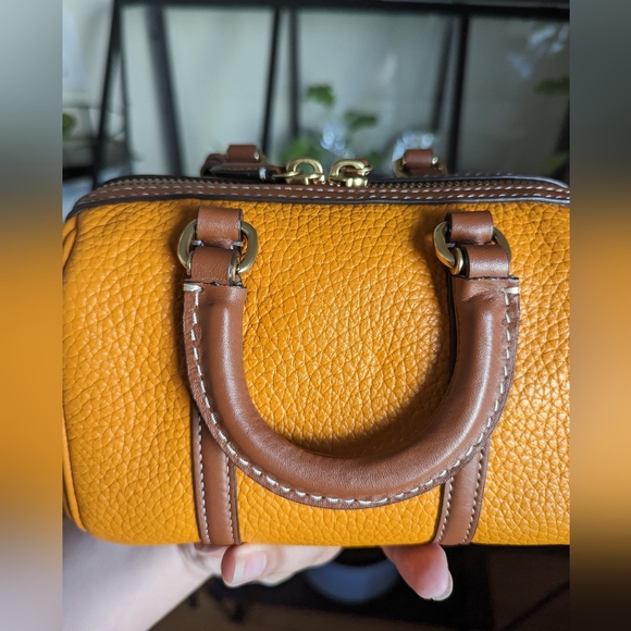 SOLD - CGR : Coach Papaya Rogue 18 - Picture 7 of 11